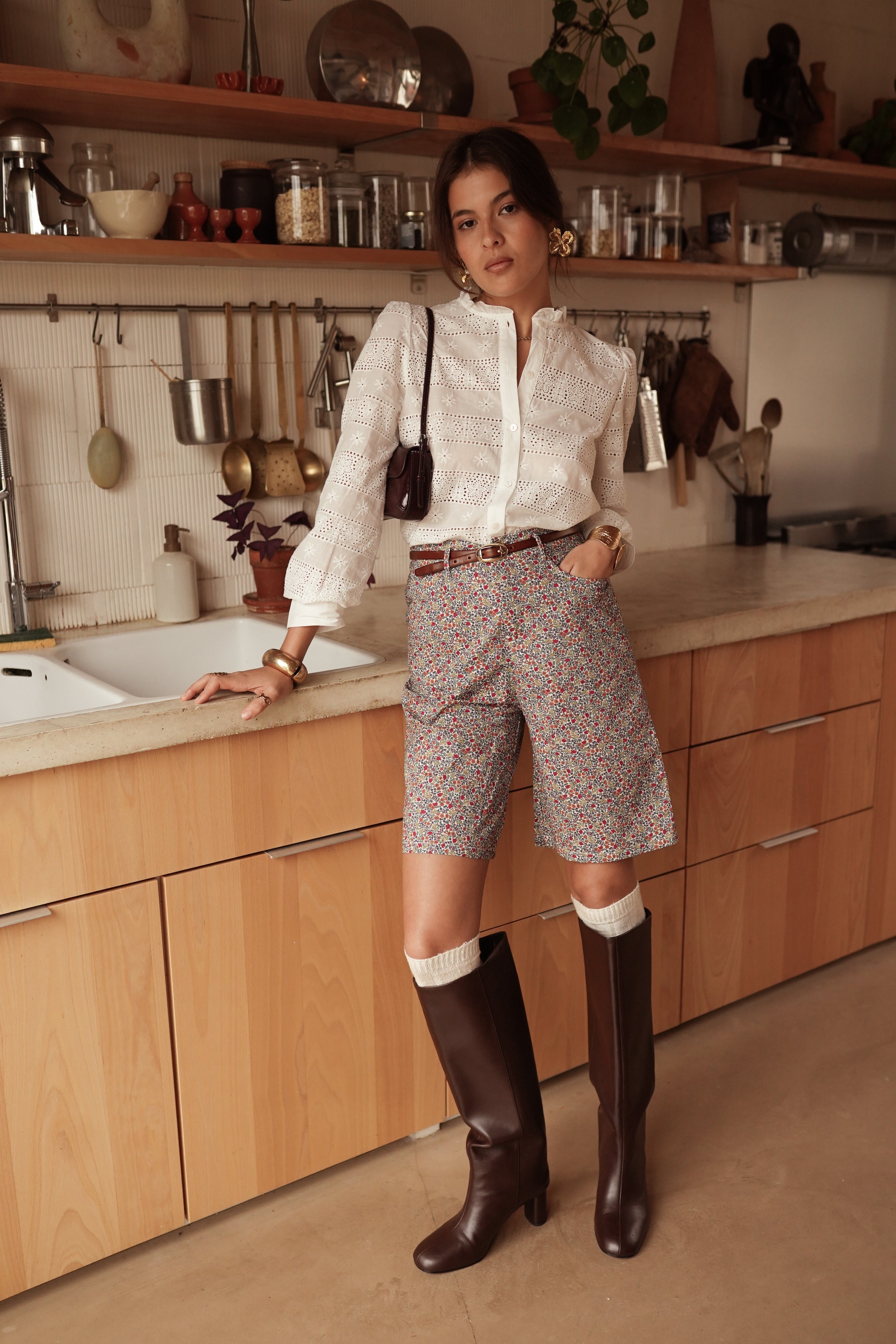 Short Almira